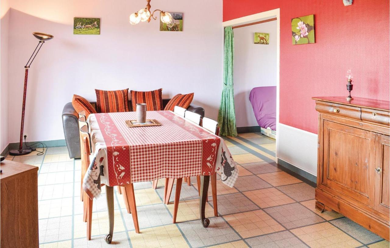 Holiday Home In Montsernelle Lithaire Exterior photo